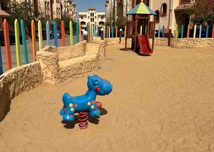 La Sirena Double With Mountain View, Families And Couples Only, Extra Of 180 Egyptian Pounds Per Adult Person Per ,to Be Paid To The 3* Ajn-Szuhna