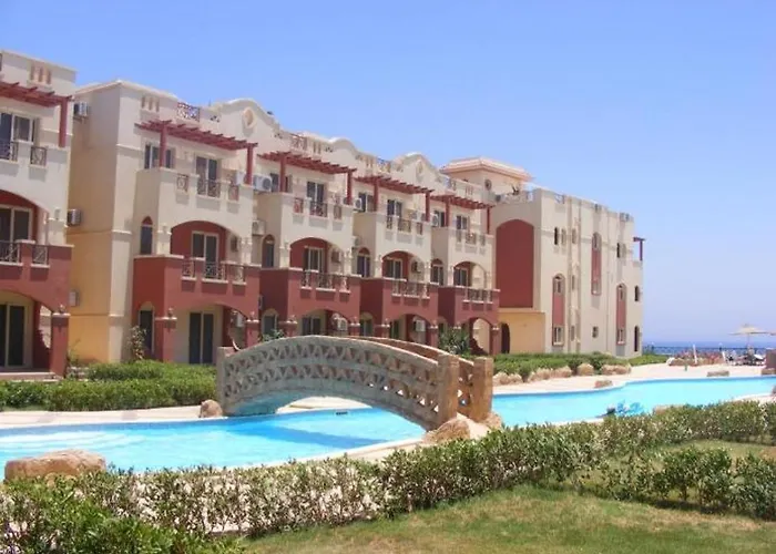 Szálloda La Sirena Double With Mountain View, Families And Couples Only, Extra Of 180 Egyptian Pounds Per Adult Person Per ,to Be Paid To The